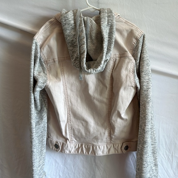 Super cute light pink denim, jacket, hoodie, destructed, size S. Bundle & save! - Picture 2 of 4
